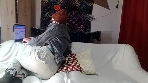 Snapshot of peacefulness93 chatting on March 30, 10:27 am peacefulness93 online show from March 30, 10:27 am