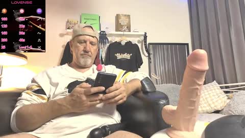 Snapshot of peacetous chatting on March 11, 3:48 am Marc online show from March 11, 3:48 am