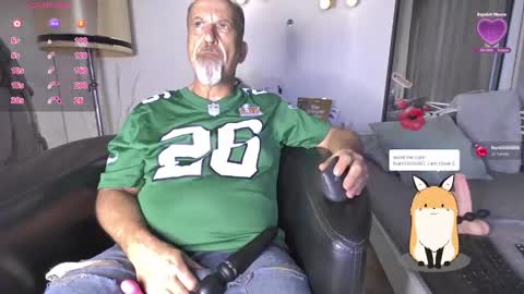 Snapshot of peacetous chatting on December 3, 9:57 pm Marc online show from December 3, 9:57 pm