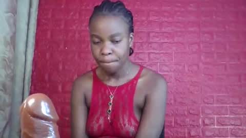 peach_melbah online show from April 22, 9:33 am