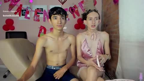 peach tyron online show from February 18, 7:30 pm