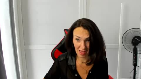 Christina online show from June 27, 9:36 am