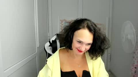 Christina online show from July 1, 11:56 am