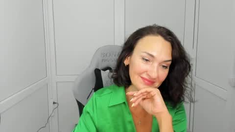 Christina online show from August 5, 6:27 am