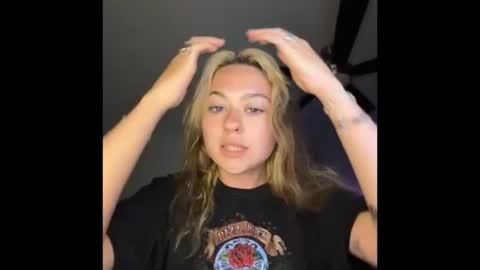 Snapshot of peachesncreampiezz chatting on June 23, 7:56 pm peachesncreampiezz online show from June 23, 7:56 pm