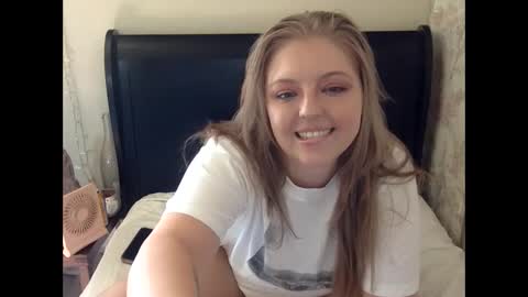 Snapshot of peachritual chatting on September 11, 8:31 pm PeachRitual online show from September 11, 8:31 pm