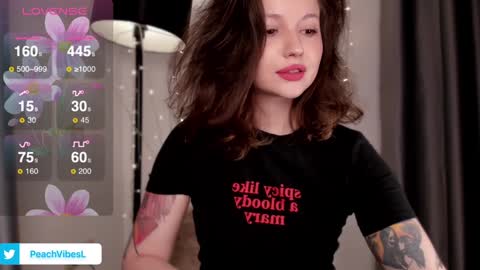 Lili online show from December 20, 9:28 pm