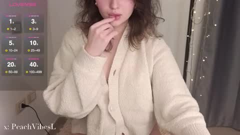 Lili online show from March 12, 4:02 pm