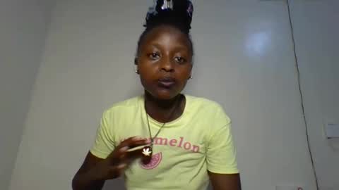 peachy_ebony online show from November 11, 2:55 am