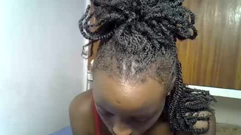 peachy_ebony online show from November 16, 2:39 am