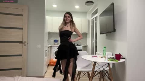 Peachy online show from May 19, 6:25 pm
