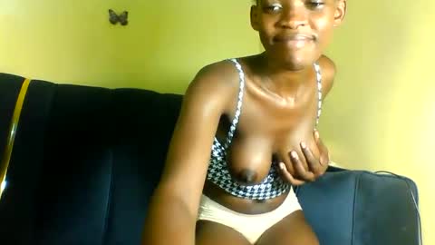 peachie online show from November 27, 7:38 pm