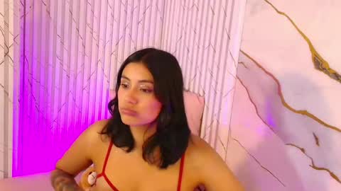 Snapshot of peachy_tay chatting on April 29, 5:30 pm peachy_tay online show from April 29, 5:30 pm