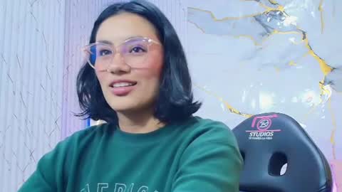Snapshot of peachy_tay chatting on July 20, 11:34 am peachy_tay online show from July 20, 11:34 am