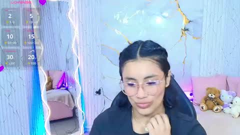 Snapshot of peachy_tay chatting on July 23, 11:30 am peachy_tay online show from July 23, 11:30 am