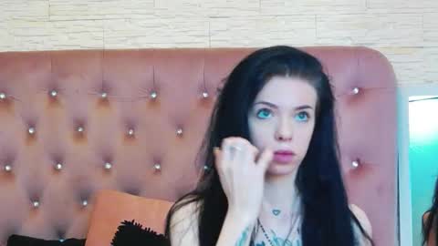 Ella online show from February 23, 8:44 am