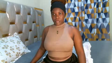 Snapshot of peachygirl255 chatting on November 1, 11:45 am Peachy online show from November 1, 11:45 am