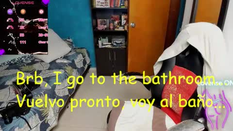 Snapshot of peanut_tangerine chatting on November 19, 12:21 am Tangerine Penaut online show from November 19, 12:21 am