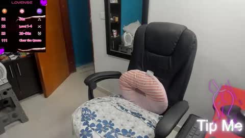 Tangerine Penaut online show from February 5, 11:31 pm