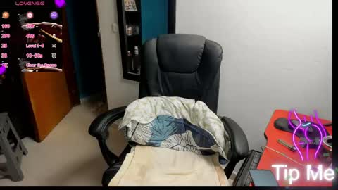 Tangerine Penaut online show from April 16, 1:06 am