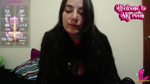 Snapshot of pearl_3 chatting on March 5, 4:02 am Pearl online show from March 5, 4:02 am