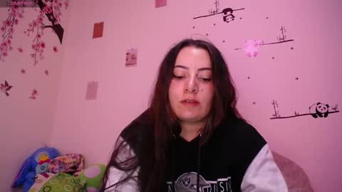 Snapshot of pearl_3 chatting on October 21, 4:13 am Pearl online show from October 21, 4:13 am