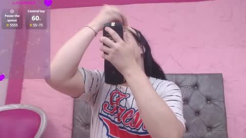 Snapshot of pearl_micheltsm chatting on May 23, 1:04 pm michel online show from May 23, 1:04 pm