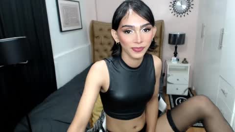 Pearl online show from February 2, 9:23 pm