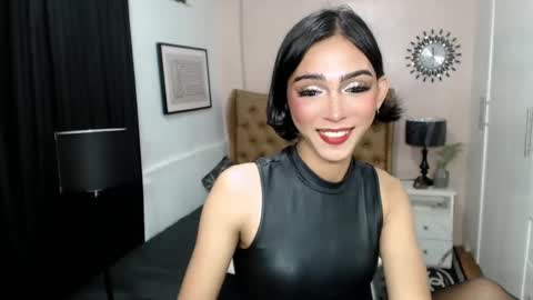 Pearl online show from February 22, 3:01 am