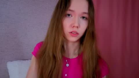 pearly_peach_ online show from May 3, 4:13 pm