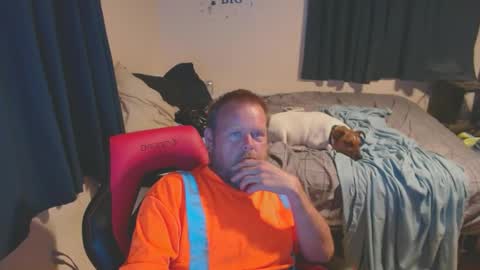 Snapshot of pecker40 chatting on October 9, 12:08 am pecker40 online show from October 9, 12:08 am