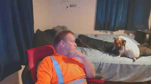 Snapshot of pecker40 chatting on October 12, 7:46 pm pecker40 online show from October 12, 7:46 pm