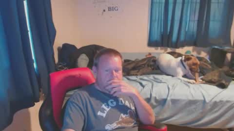 Snapshot of pecker40 chatting on October 17, 7:05 pm pecker40 online show from October 17, 7:05 pm