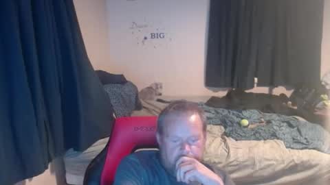 Snapshot of pecker40 chatting on May 18, 2:18 am pecker40 online show from May 18, 2:18 am