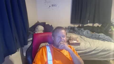 Snapshot of pecker40 chatting on May 19, 12:38 am pecker40 online show from May 19, 12:38 am