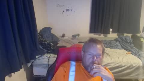 Snapshot of pecker40 chatting on June 2, 2:35 am pecker40 online show from June 2, 2:35 am