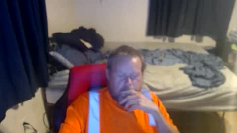 Snapshot of pecker40 chatting on June 5, 1:45 am pecker40 online show from June 5, 1:45 am
