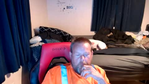 Snapshot of pecker40 chatting on July 15, 1:33 am pecker40 online show from July 15, 1:33 am