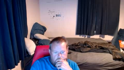 Snapshot of pecker40 chatting on July 27, 12:28 am pecker40 online show from July 27, 12:28 am
