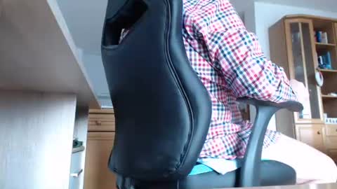 Snapshot of pedrodollo chatting on February 16, 9:59 am pedrodollo online show from February 16, 9:59 am