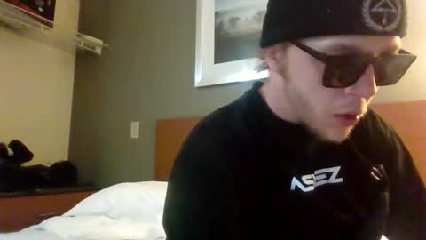 Snapshot of peeepit chatting on December 22, 10:34 am peeepit online show from December 22, 10:34 am