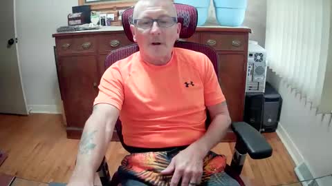 Snapshot of peepingmale chatting on December 29, 3:13 pm peepingmale online show from December 29, 3:13 pm