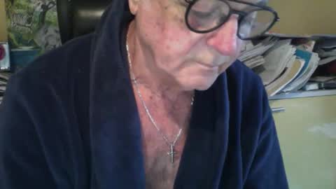 Snapshot of pegaso1000 chatting on September 22, 7:32 am pegaso1000 online show from September 22, 7:32 am