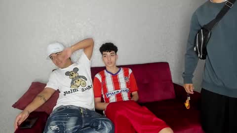 CAIN-19  ALLEN-18 RONALD-18 AUSTIN-18 MOD DANTE online show from December 14, 3:40 am