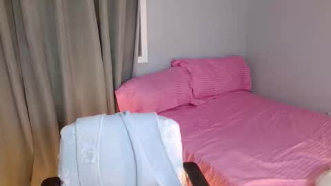 pemperut online show from April 4, 7:22 pm