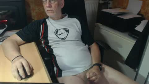 Pemue65 online show from July 17, 7:04 am
