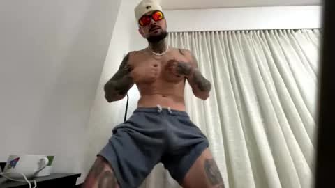 penebunny online show from December 18, 7:47 am