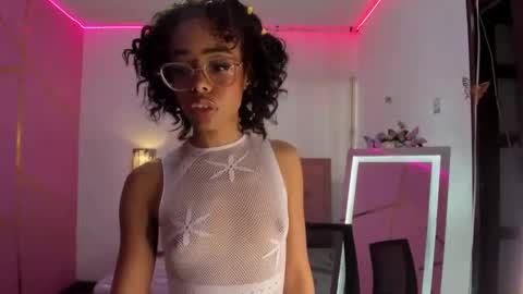 peneelopeecute online show from February 17, 10:03 pm