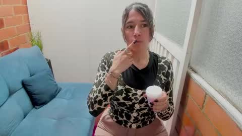 Penelope online show from April 22, 7:15 pm