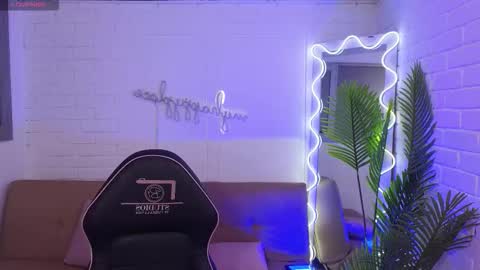 penelope online show from October 9, 3:37 am